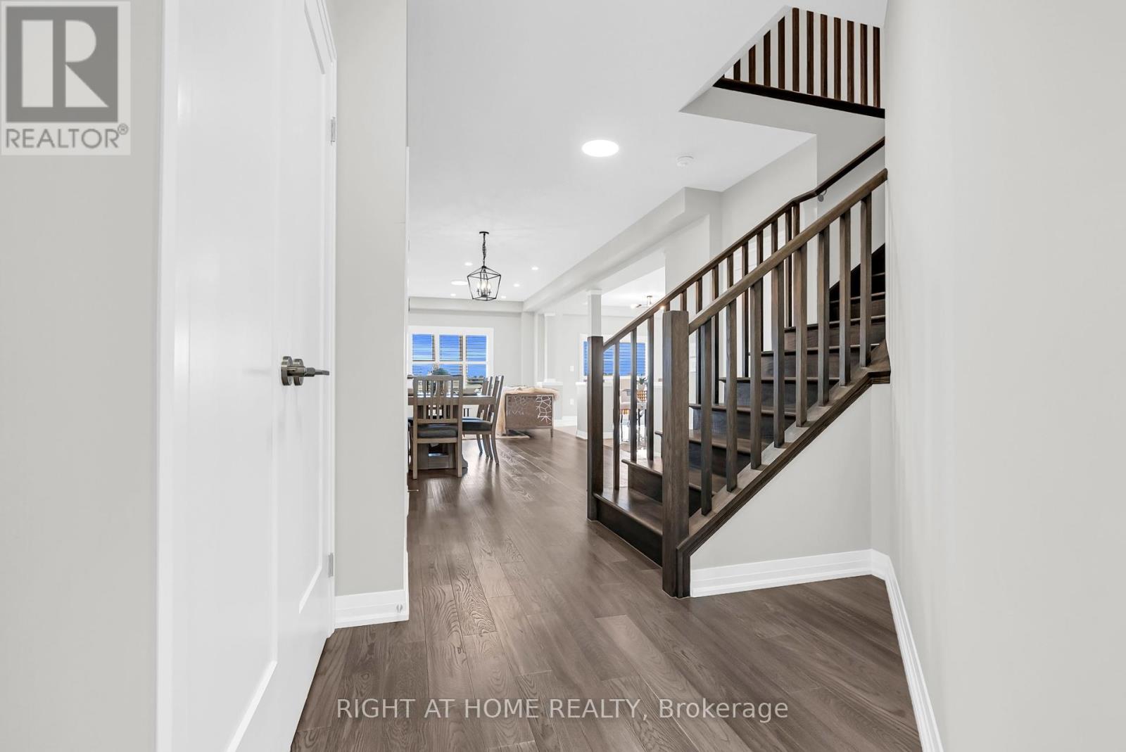 171 Rockledge Drive, Hamilton, Ontario  L0R 1P0 - Photo 6 - X12410644