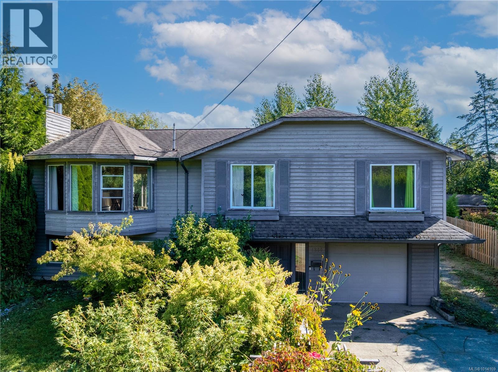 1250 22nd St, Courtenay, British Columbia  V9N 7L6 - Photo 2 - 1014169