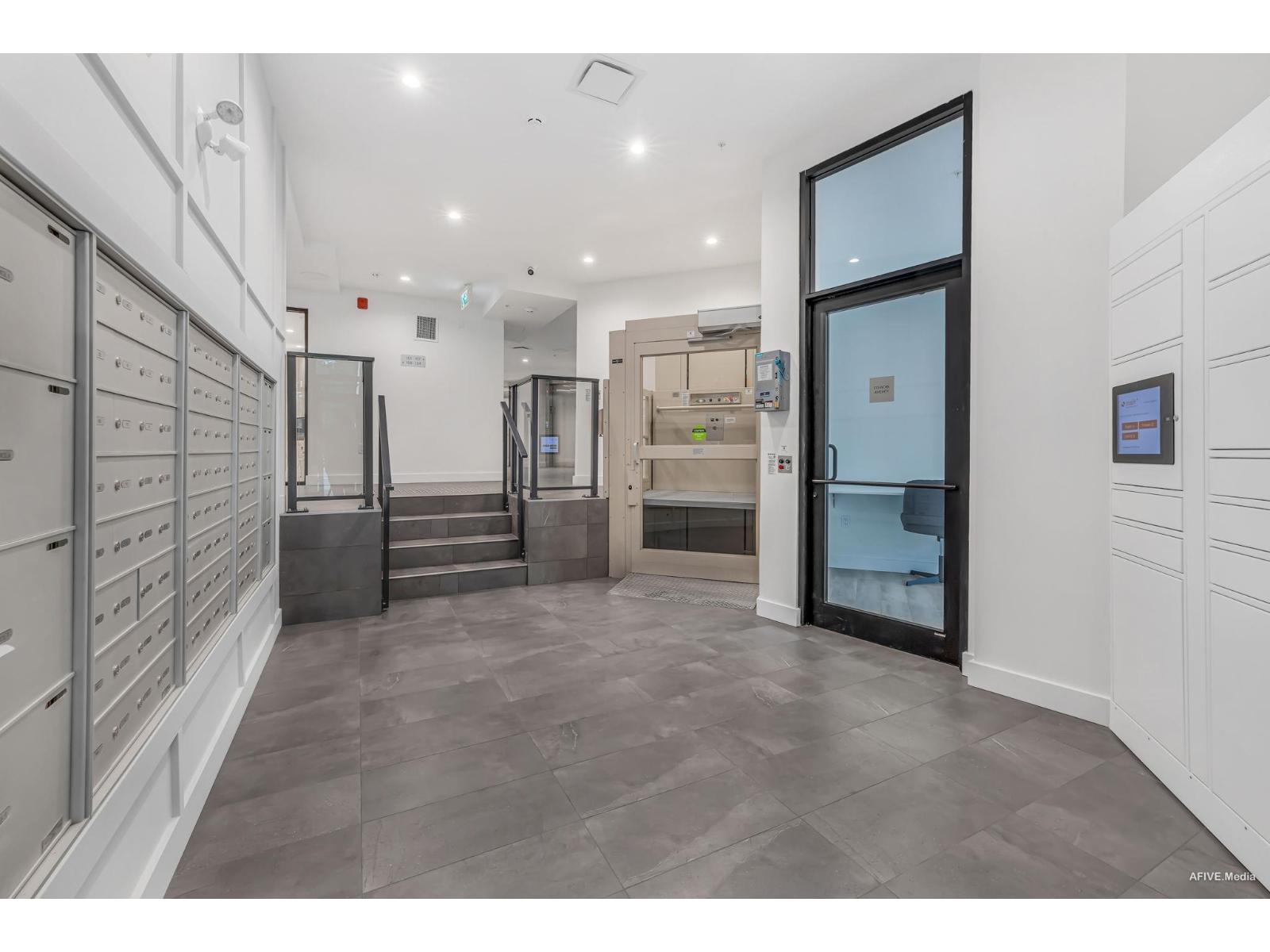 122 13788 76 Avenue, Surrey, British Columbia  V3W 8J5 - Photo 3 - R3049323