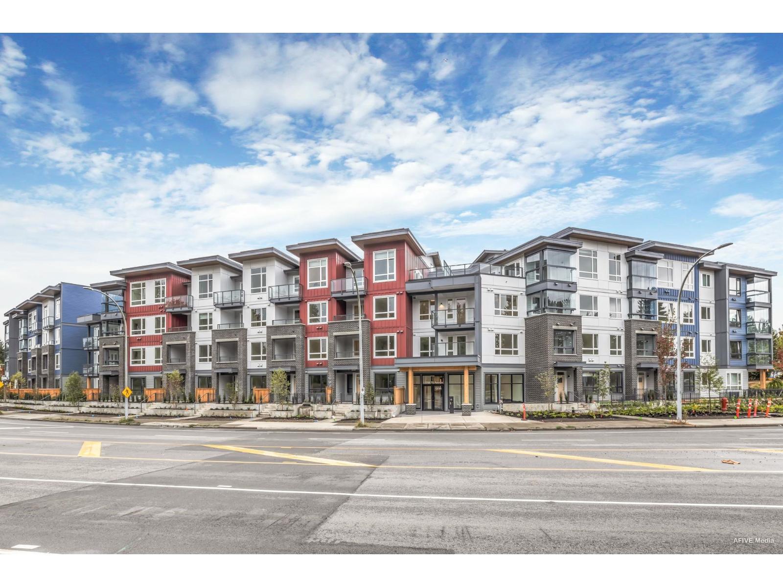 122 13788 76 Avenue, Surrey, British Columbia  V3W 8J5 - Photo 1 - R3049323