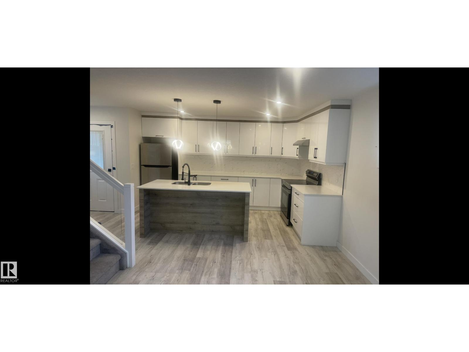 12936 69 St Nw, Edmonton, Alberta  T5C 0H2 - Photo 5 - E4458199