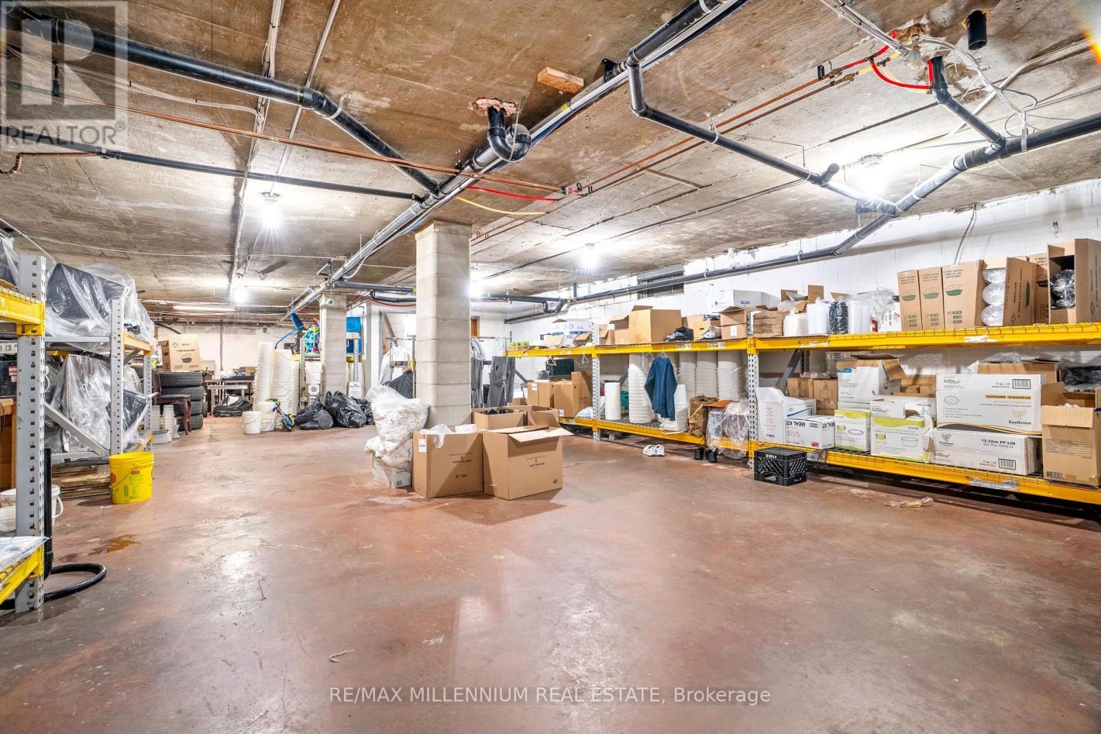 104 Cannon Street E, Hamilton (Beasley), Ontario  L8L 2A3 - Photo 5 - X12408781