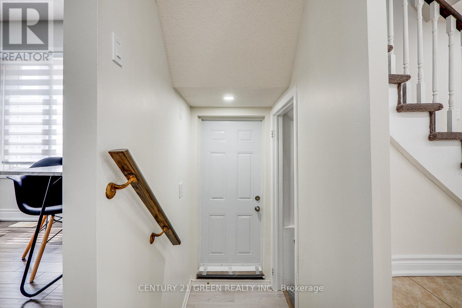 255 Fasken Court, Milton, Ontario  L9T 6S8 - Photo 36 - W12409107