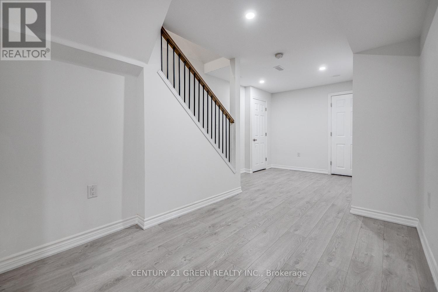 255 Fasken Court, Milton, Ontario  L9T 6S8 - Photo 38 - W12409107