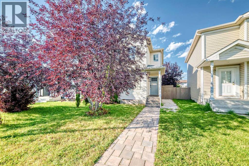57 Martinvalley Way Ne, Calgary, Alberta  T3J 4A2 - Photo 2 - A2249749