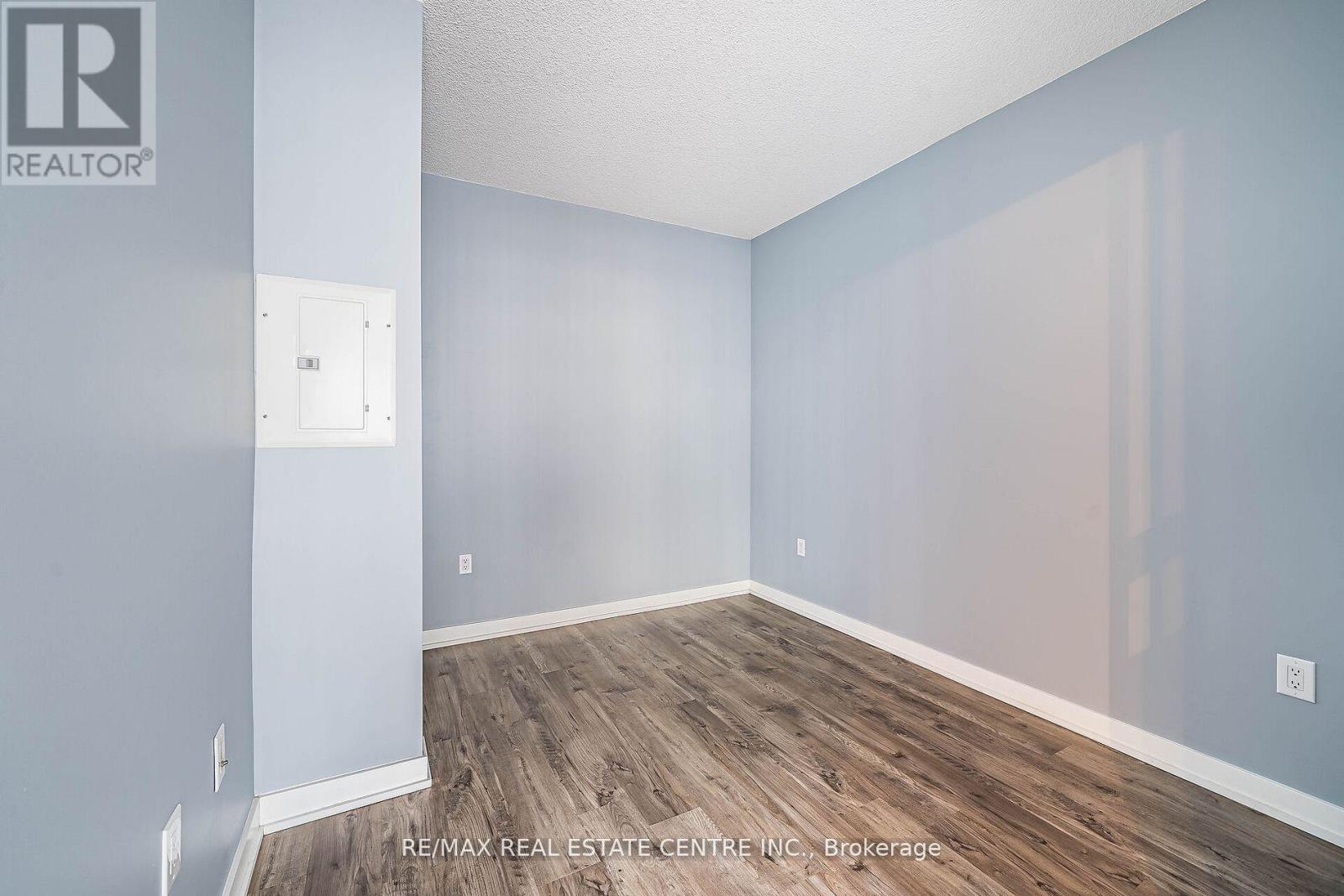 233 - 38 Dan Leckie Way, Toronto, Ontario  M5V 2V6 - Photo 18 - C12410720