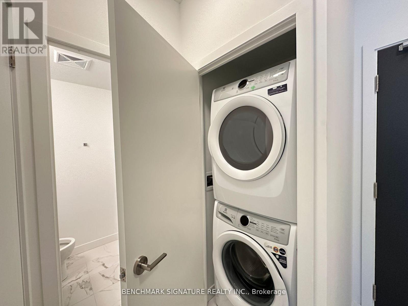 S703 - 8 Olympic Garden Drive, Toronto, Ontario  M2M 0B9 - Photo 10 - C12410727