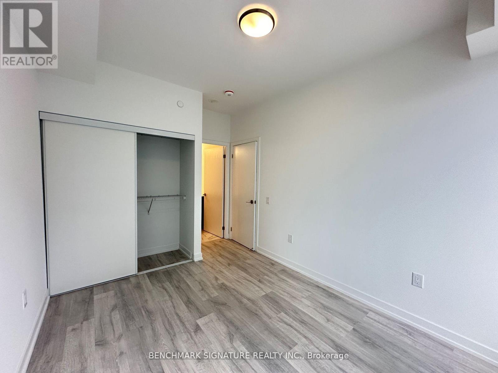 S703 - 8 Olympic Garden Drive, Toronto, Ontario  M2M 0B9 - Photo 4 - C12410727
