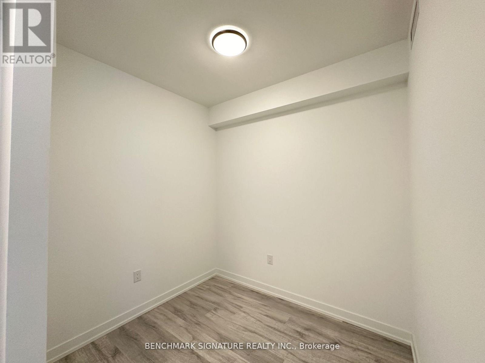 S703 - 8 Olympic Garden Drive, Toronto, Ontario  M2M 0B9 - Photo 7 - C12410727