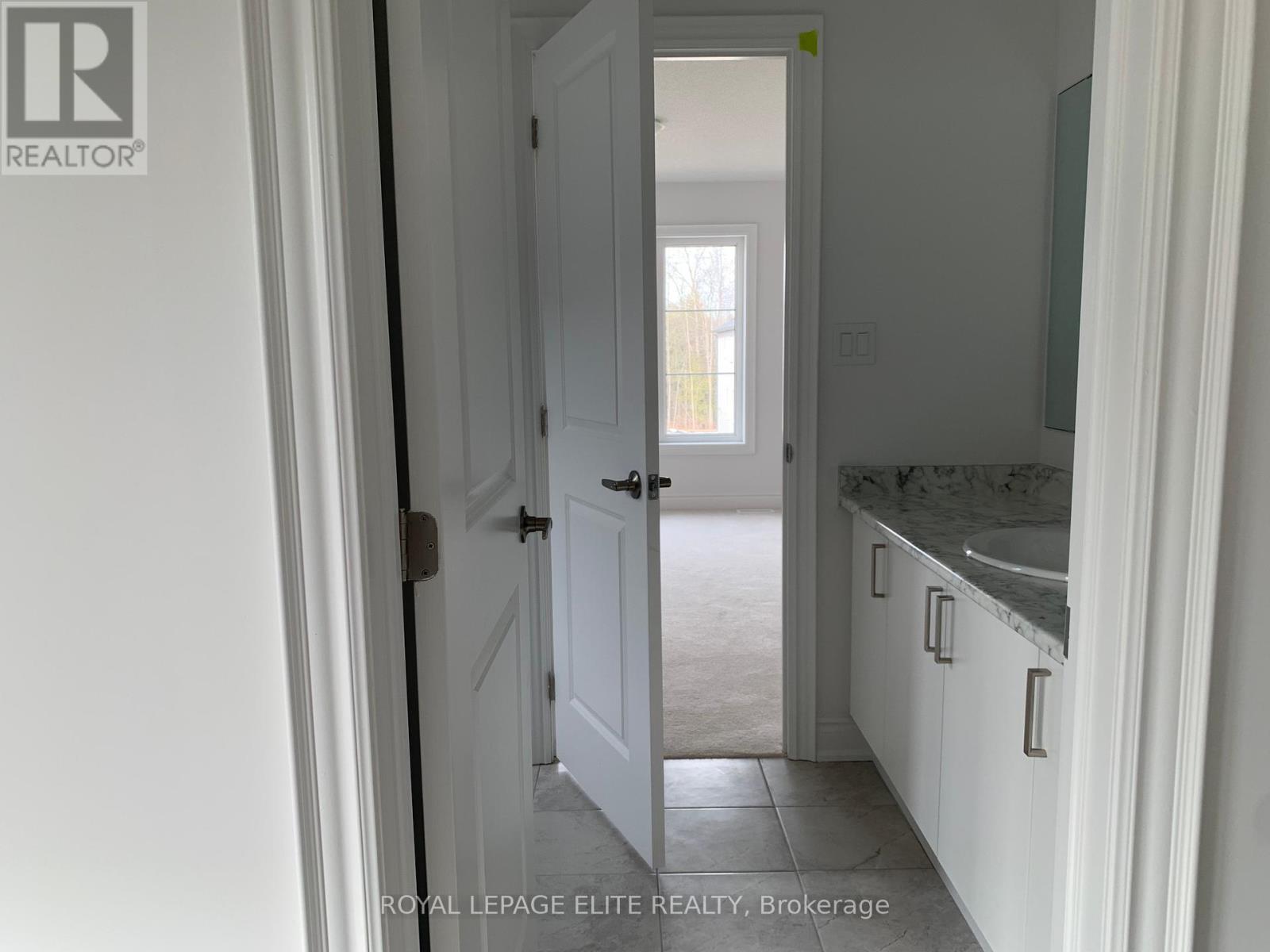 23 Amber Drive, Wasaga Beach, Ontario  L9Z 0R9 - Photo 14 - S12410702