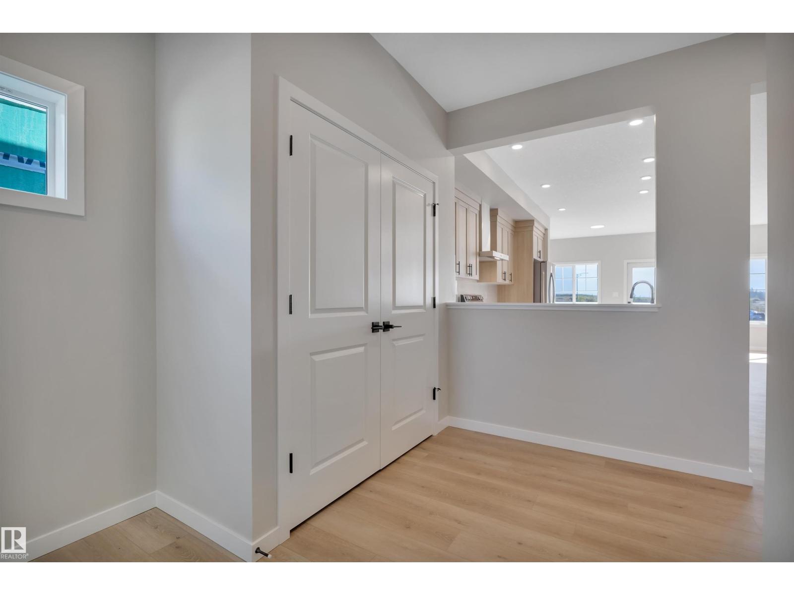 4707 Kinney Rd Sw, Edmonton, Alberta  T6W 5P2 - Photo 5 - E4431172