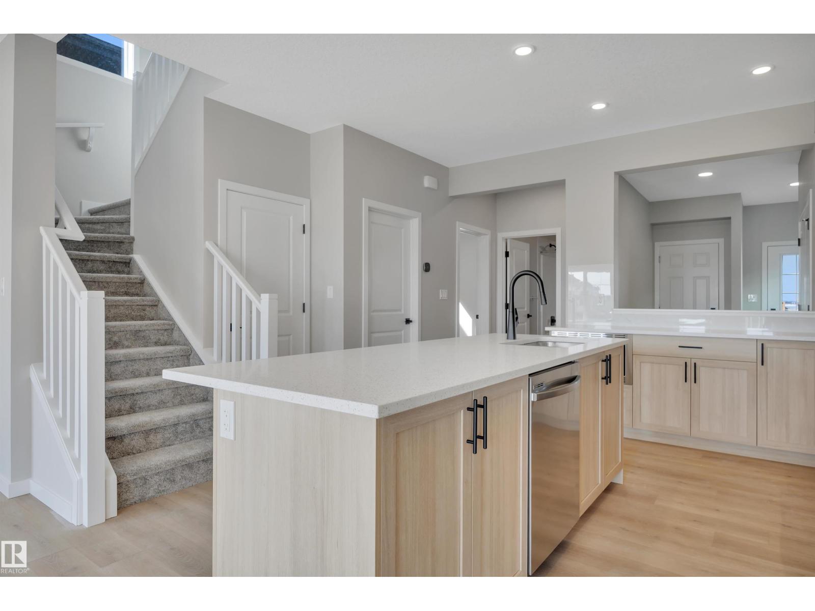 4707 Kinney Rd Sw, Edmonton, Alberta  T6W 5P2 - Photo 11 - E4431172