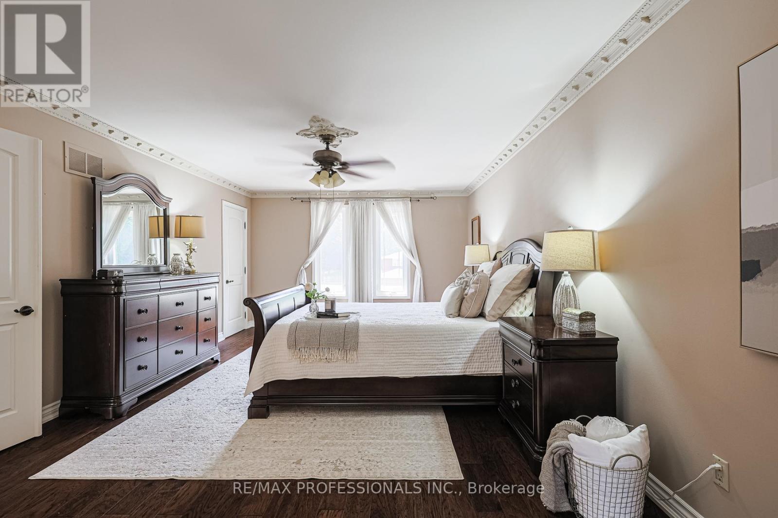 4 Neiltree Court, Toronto, Ontario  M9C 5C3 - Photo 22 - W12410689