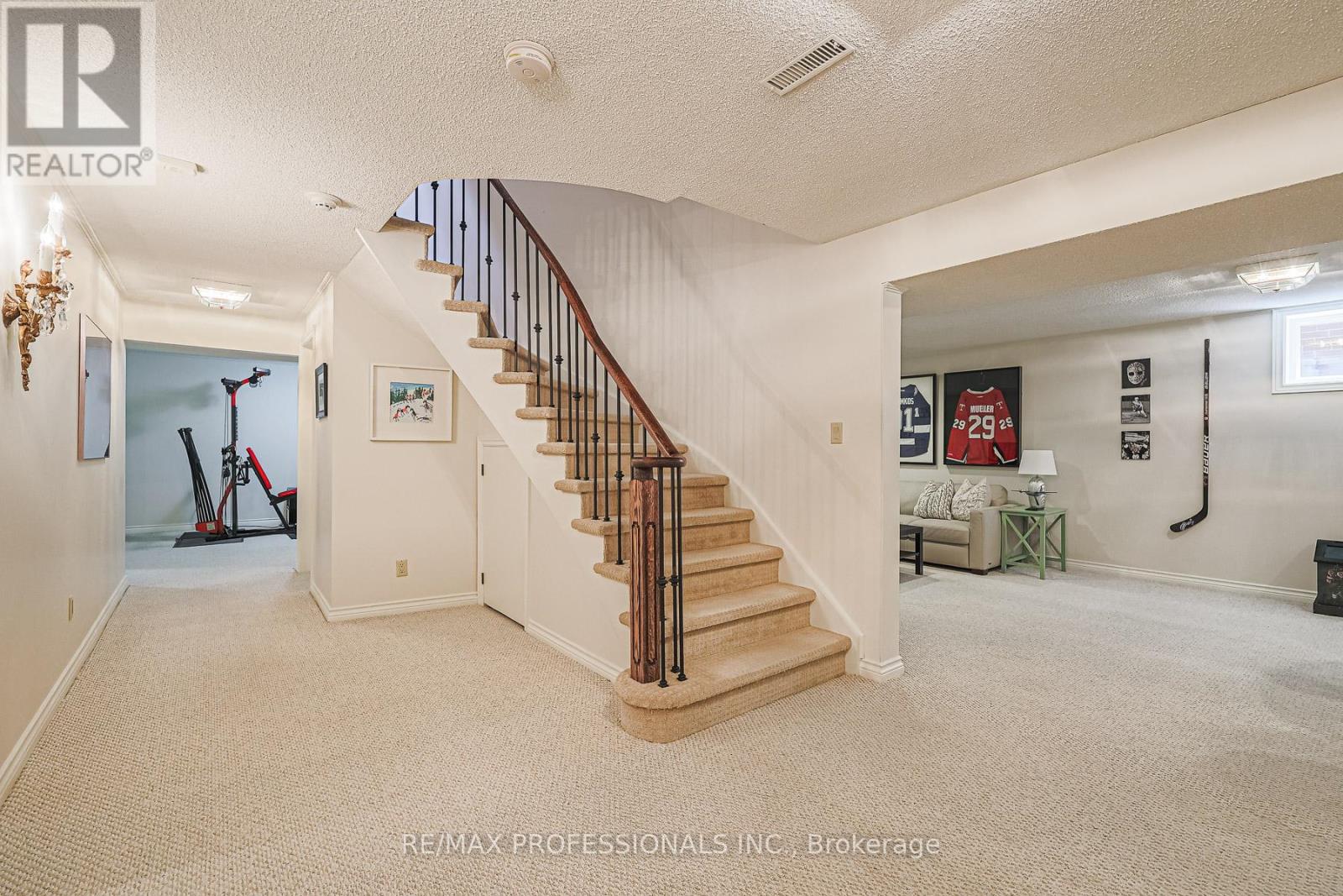 4 Neiltree Court, Toronto, Ontario  M9C 5C3 - Photo 33 - W12410689