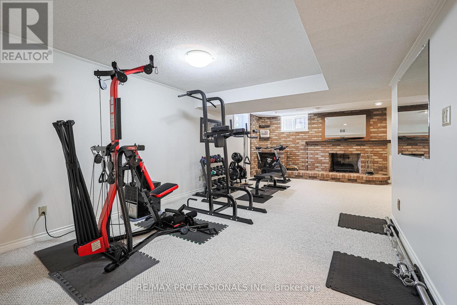 4 Neiltree Court, Toronto, Ontario  M9C 5C3 - Photo 39 - W12410689