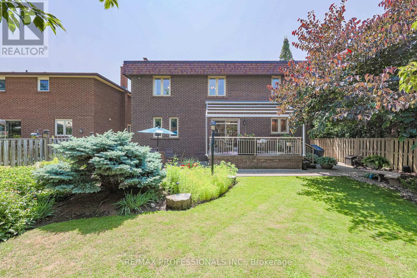 4 Neiltree Court, Toronto, Ontario  M9C 5C3 - Photo 48 - W12410689
