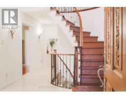 4 NEILTREE COURT, Toronto, Ontario