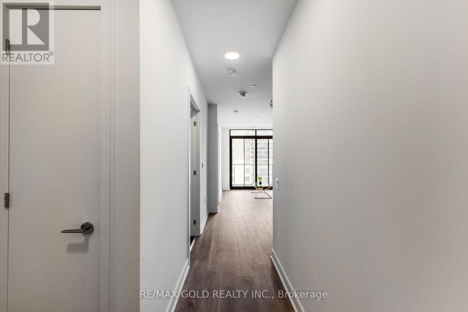 716 - 86 Dundas Street E, Mississauga, Ontario  L5A 0B1 - Photo 10 - W12410691