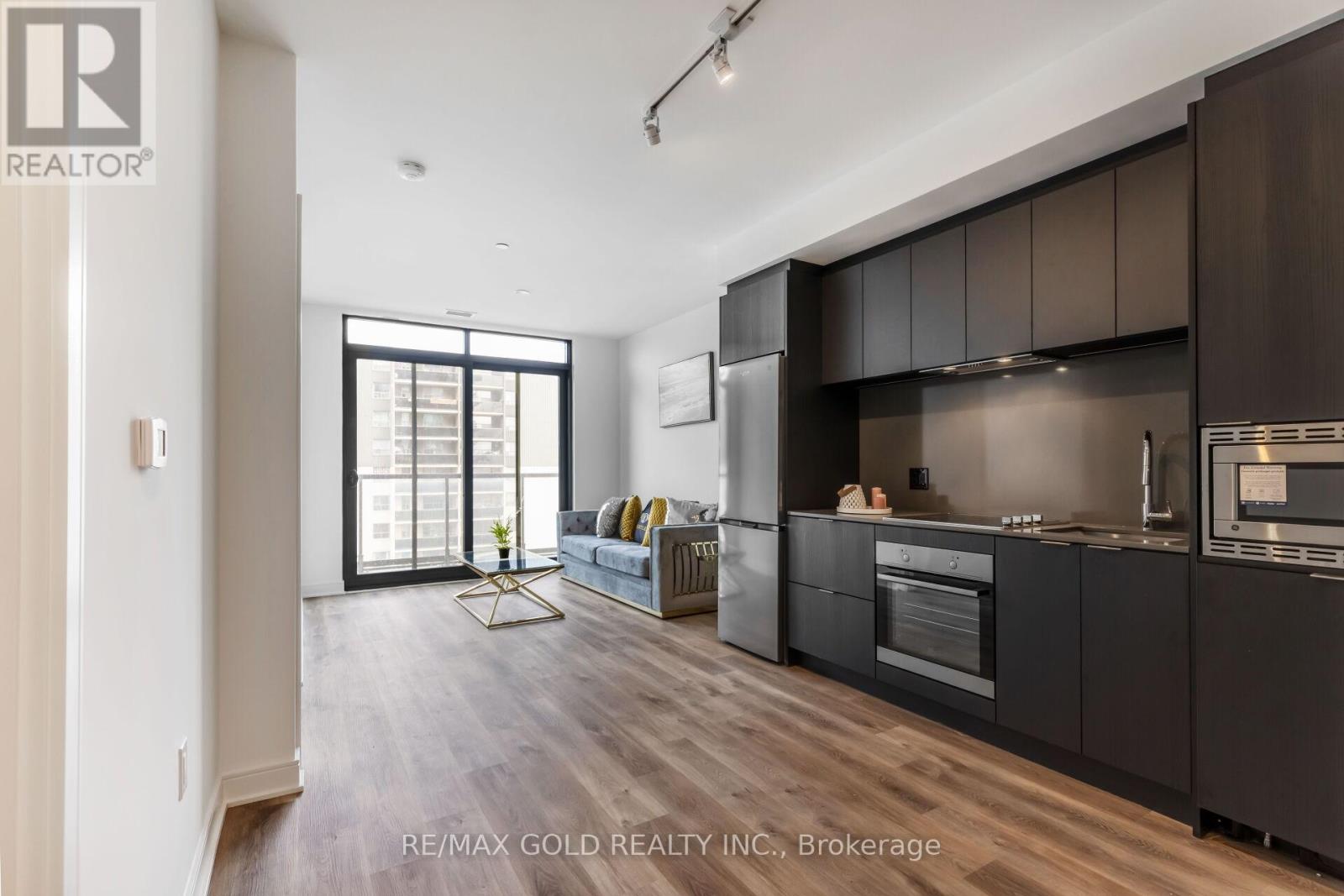 716 - 86 Dundas Street E, Mississauga, Ontario  L5A 0B1 - Photo 15 - W12410691