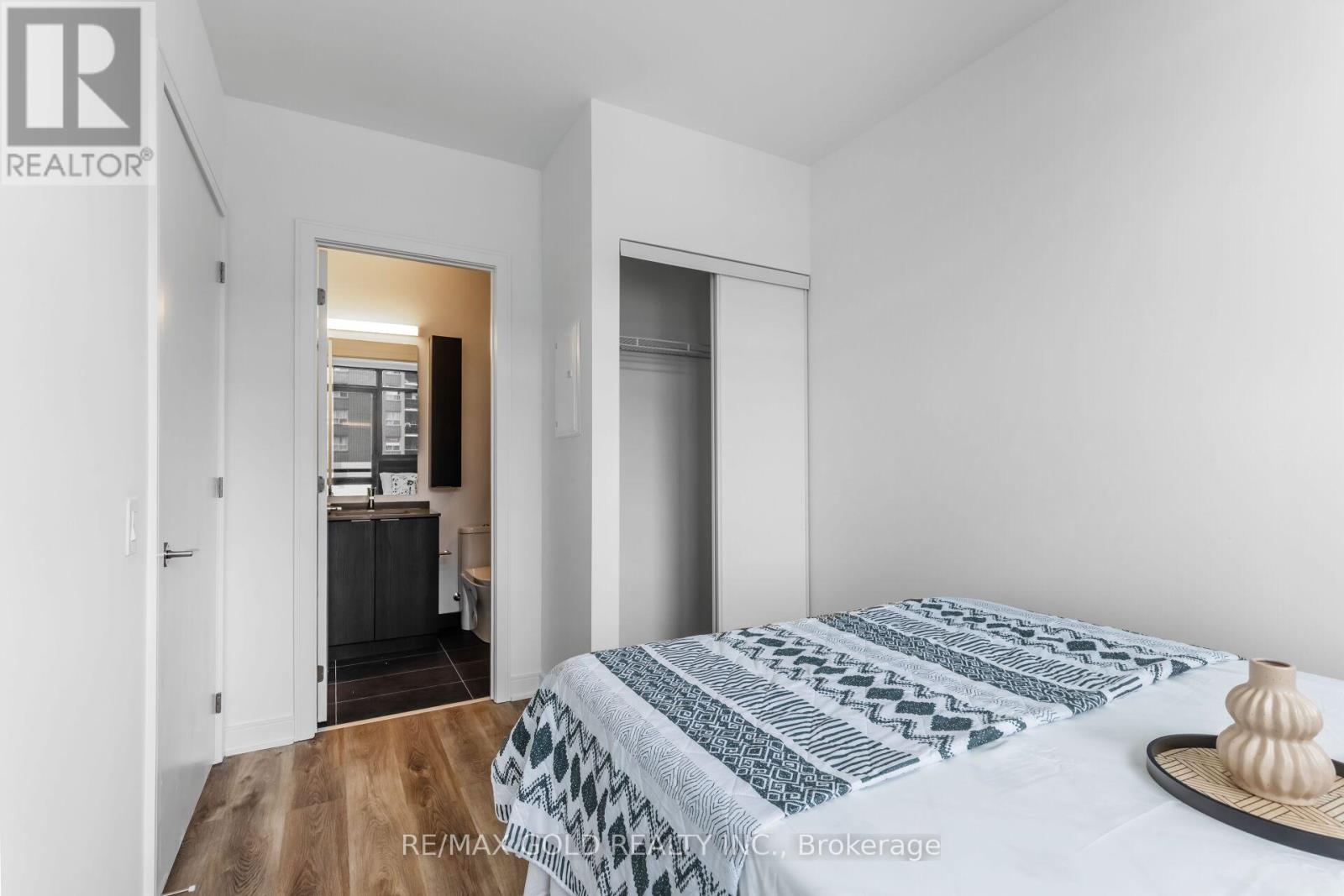 716 - 86 Dundas Street E, Mississauga, Ontario  L5A 0B1 - Photo 27 - W12410691