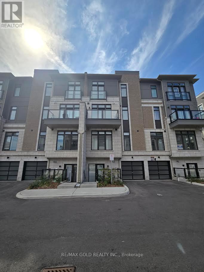 202 - 30 Halliford Place, Brampton, Ontario  L4P 4R1 - Photo 2 - W12410694