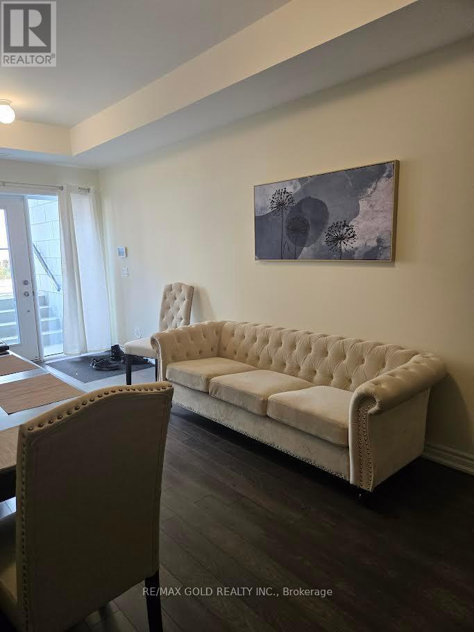 202 - 30 Halliford Place, Brampton, Ontario  L4P 4R1 - Photo 4 - W12410694