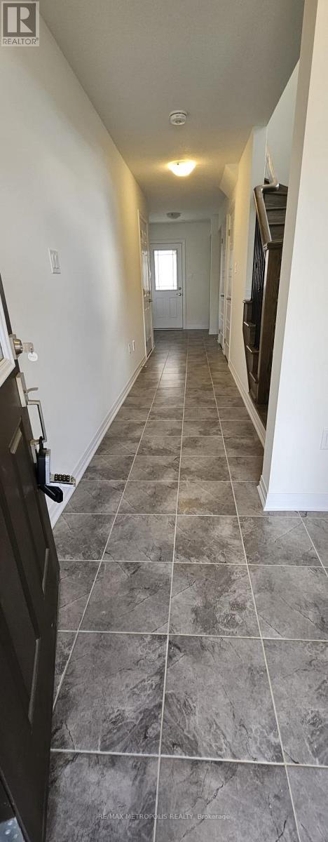 192 Gillespie Drive, Brant, Ontario  N3T 0W3 - Photo 11 - X12410675