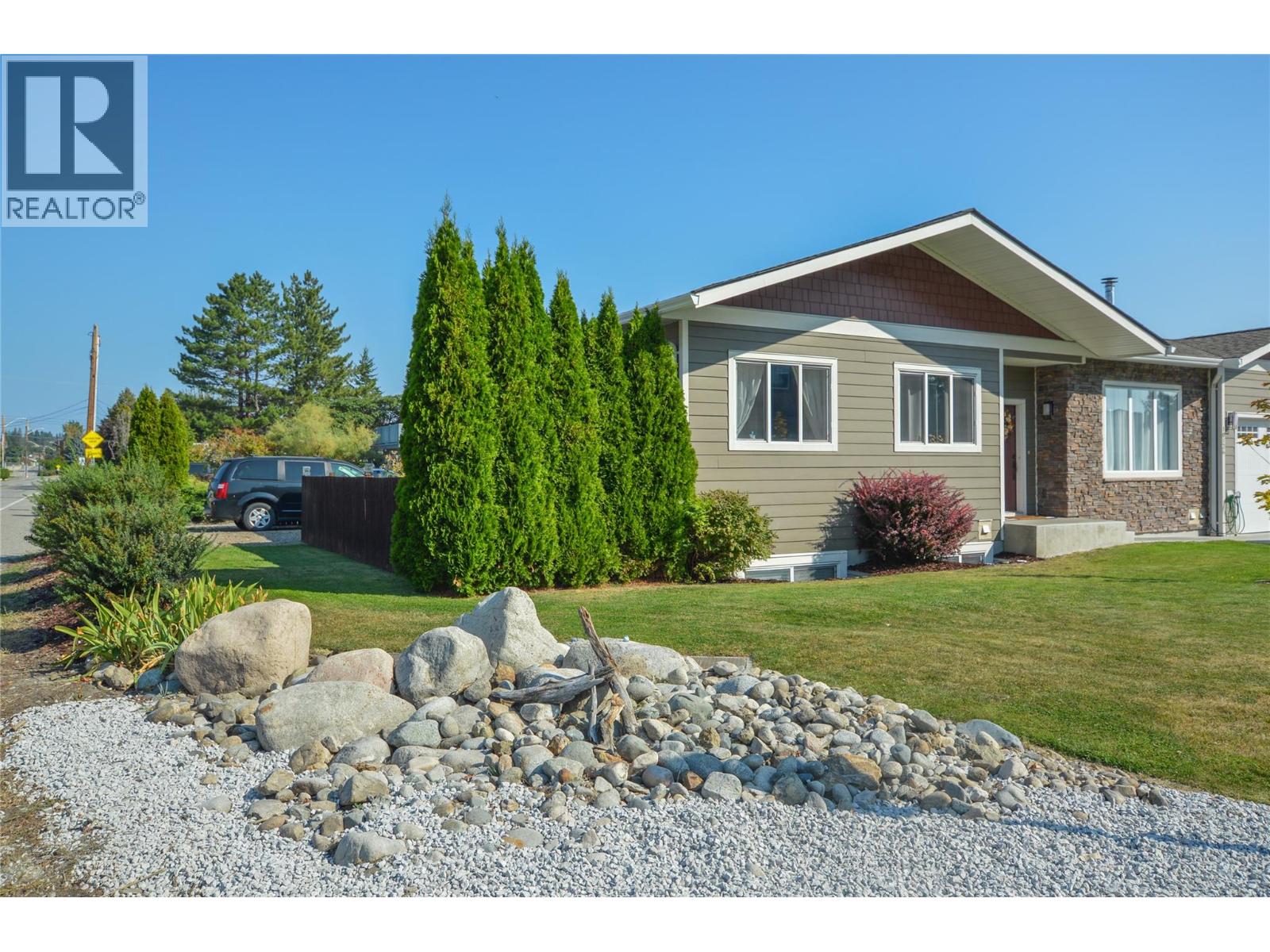 10126 Rand Street, Summerland, British Columbia  V0H 1Z5 - Photo 3 - 10363351