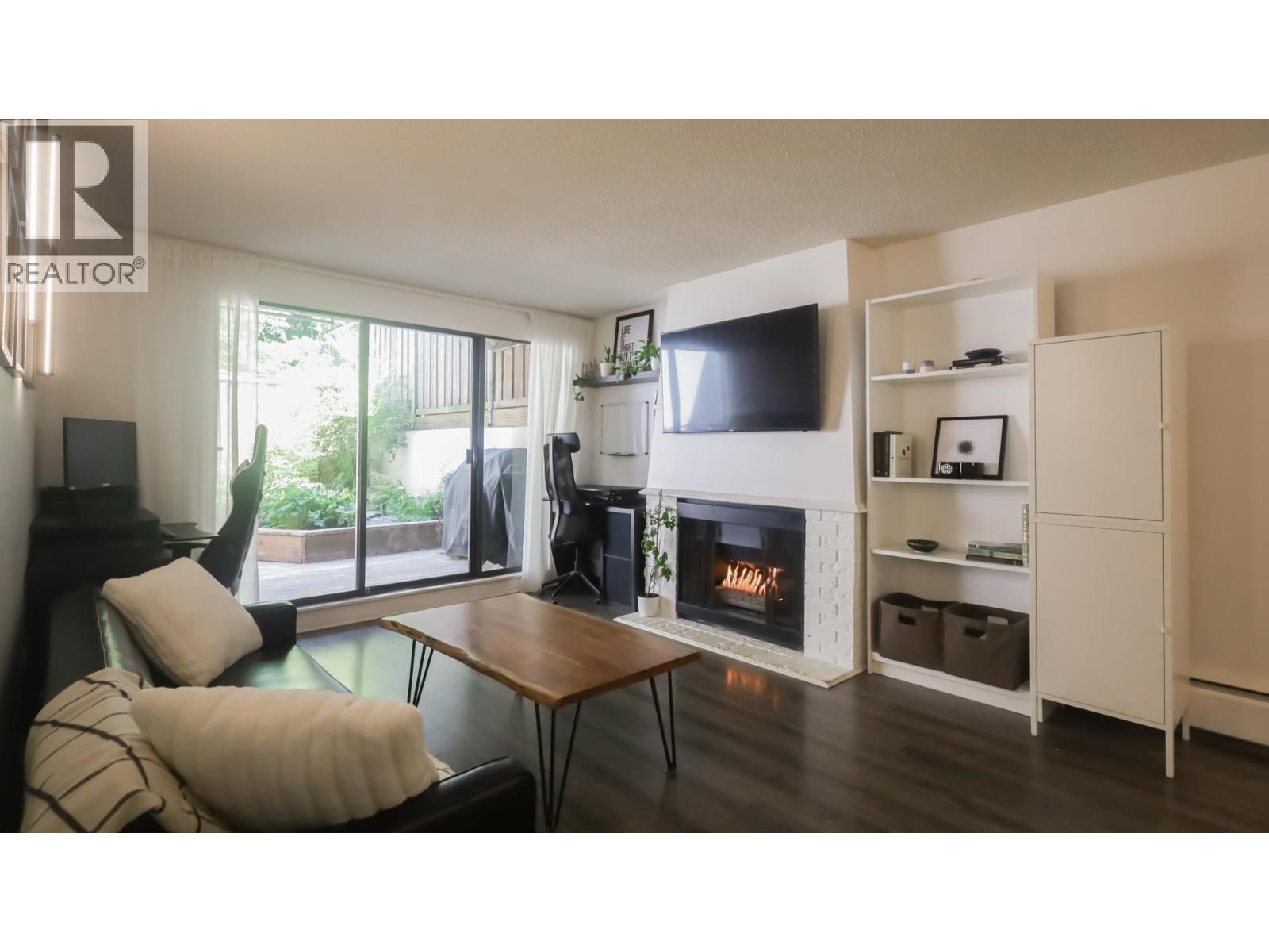214 5340 Hastings Street, Burnaby, British Columbia  V5B 1R1 - Photo 4 - R3049162