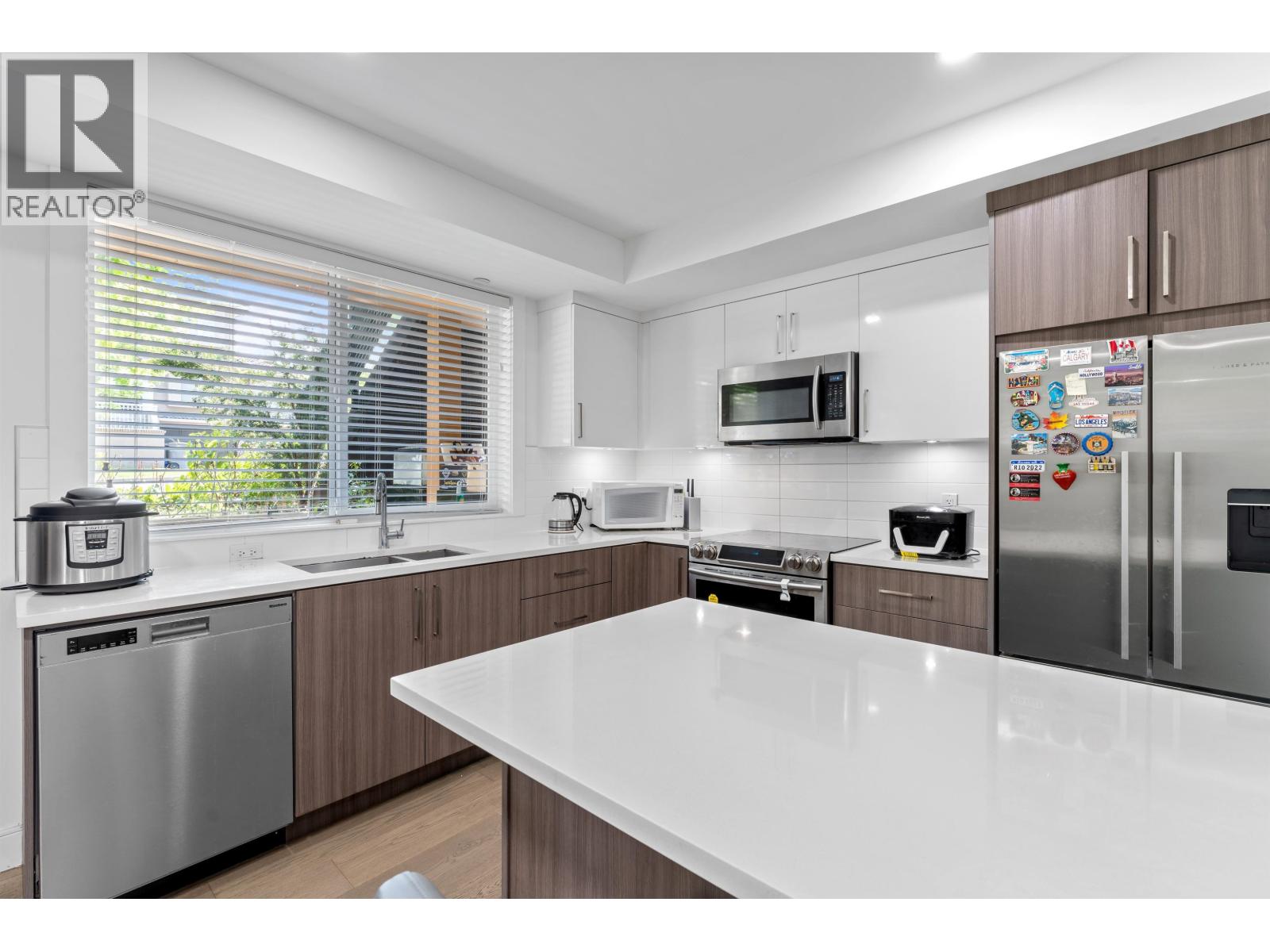 2388 E 34TH AVENUE, Vancouver, British Columbia