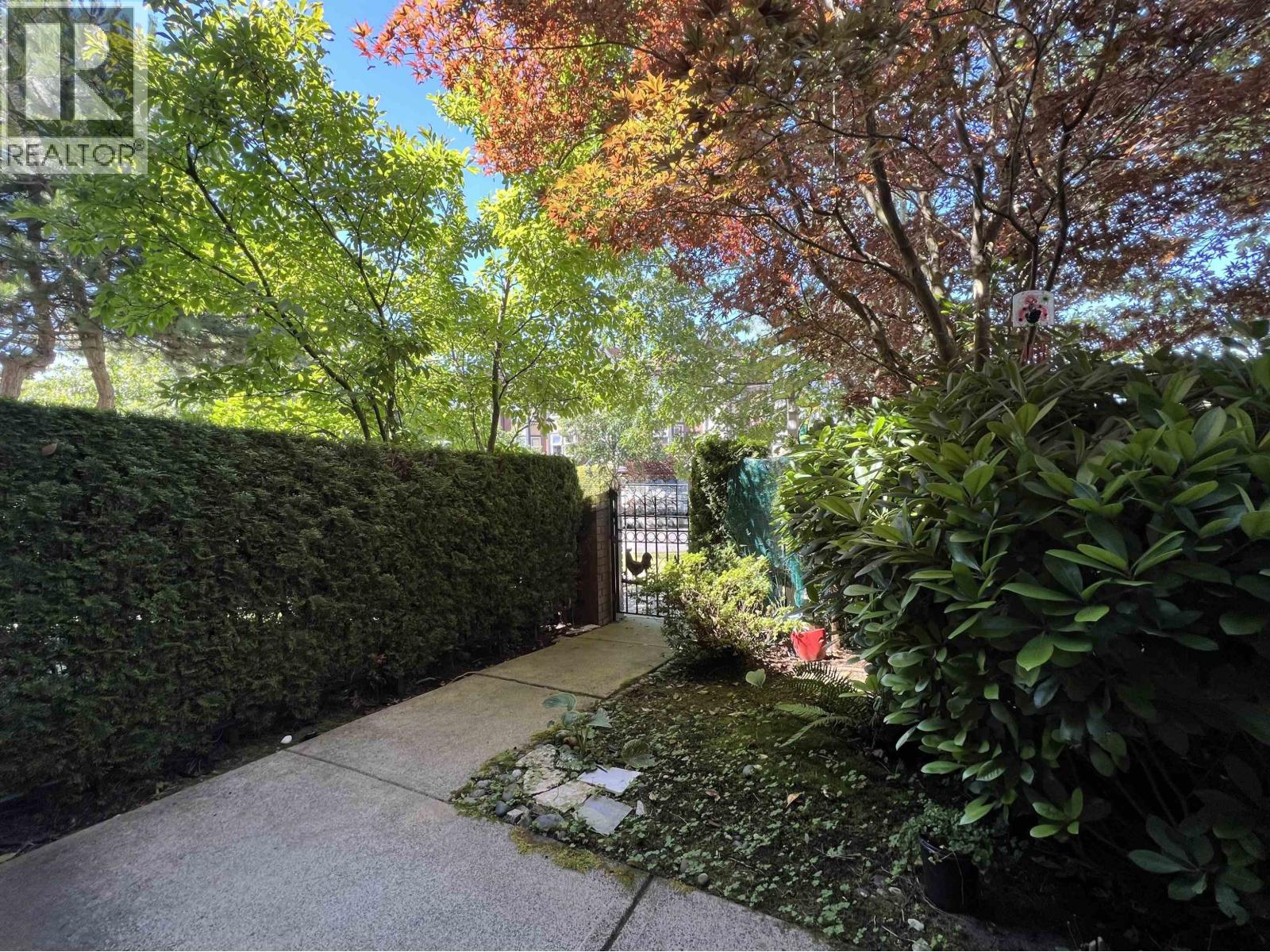 3 9420 Ferndale Road, Richmond, British Columbia  V6Y 0A7 - Photo 3 - R3049185