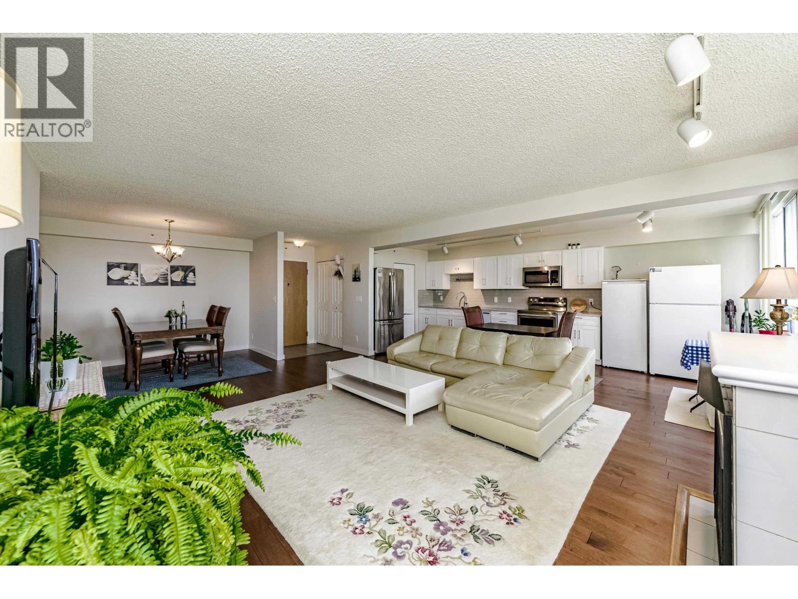 1503 545 Austin Avenue, Coquitlam, British Columbia  V3K 6R4 - Photo 4 - R3049245