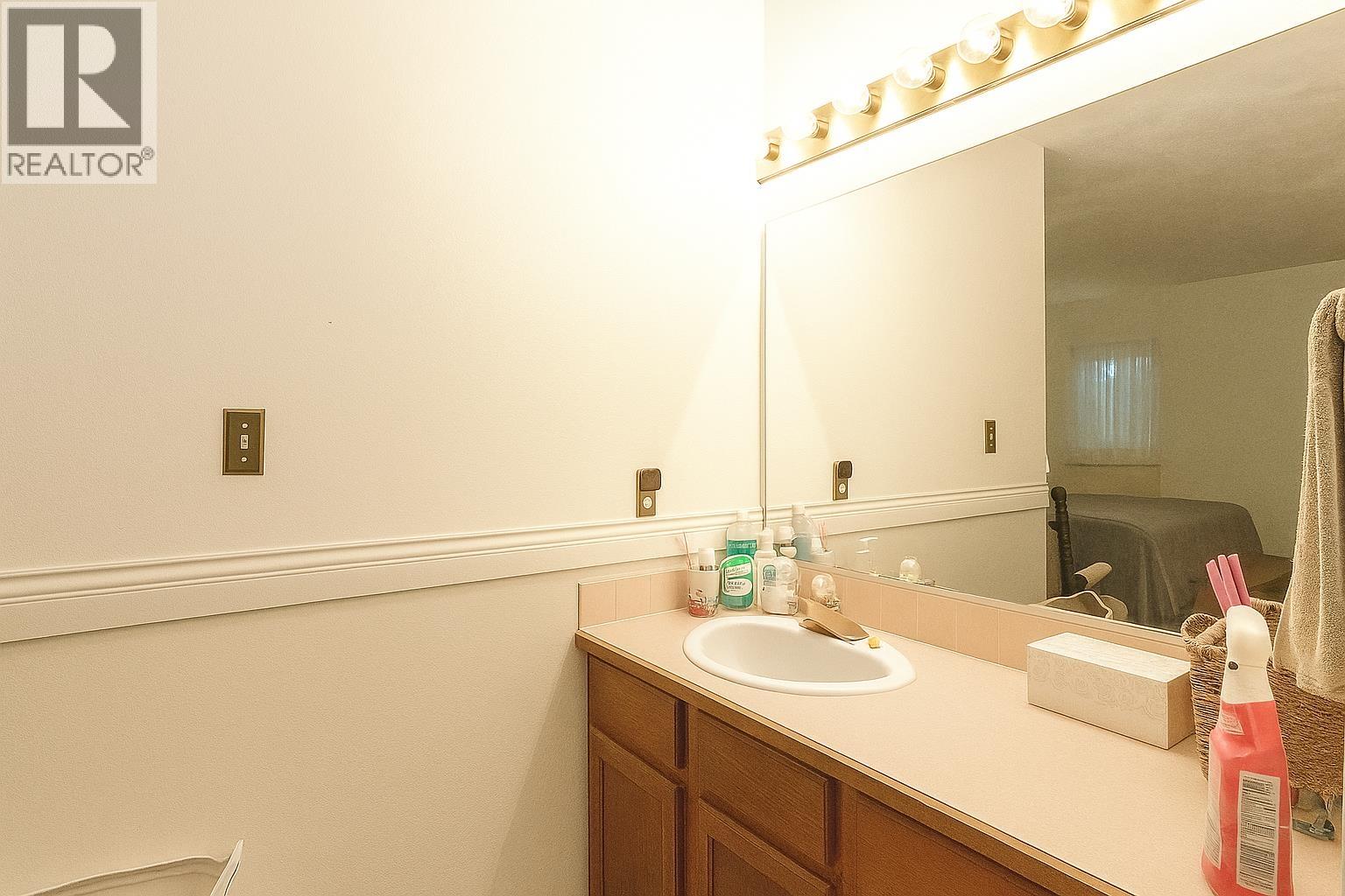 118 12 K De K Court, New Westminster, British Columbia  V3M 6C5 - Photo 18 - R3049304