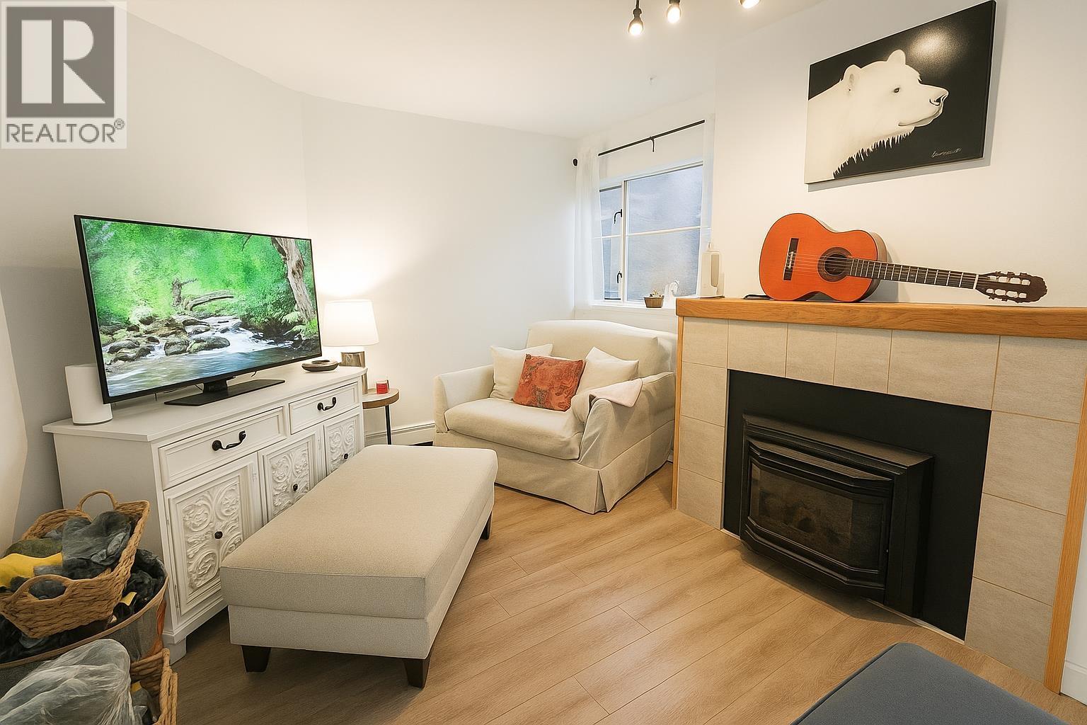 118 12 K De K Court, New Westminster, British Columbia  V3M 6C5 - Photo 6 - R3049304