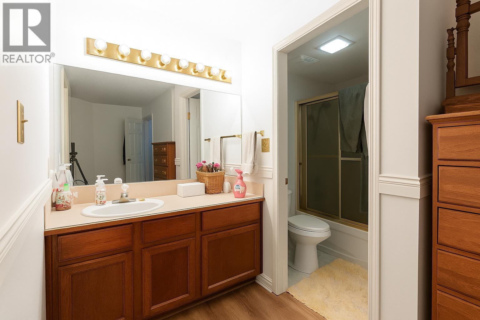 118 12 K De K Court, New Westminster, British Columbia  V3M 6C5 - Photo 9 - R3049304