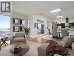 302 6981 East Saanich Rd Island View Ridge
