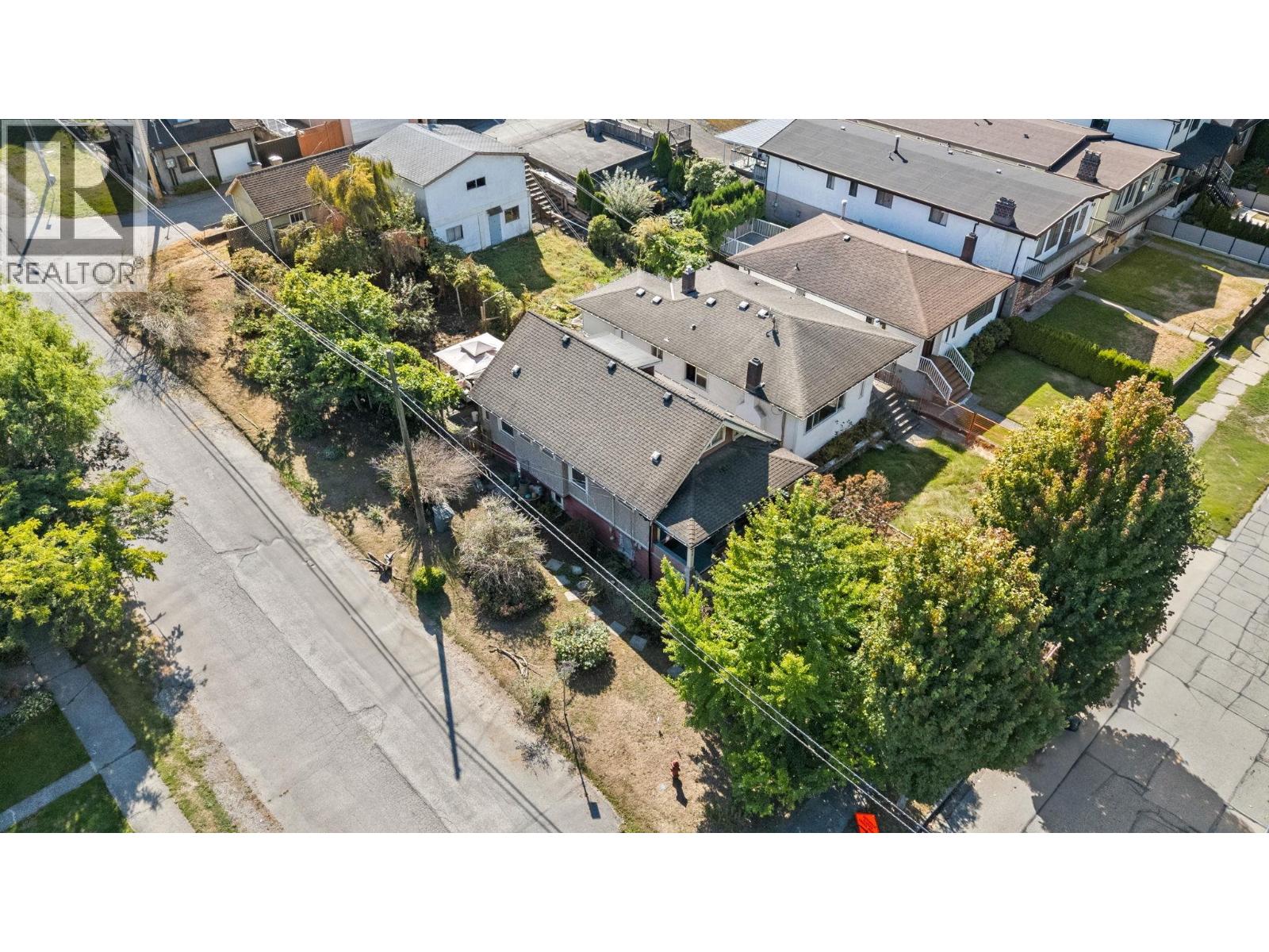 2996 Venables Street, Vancouver, British Columbia  V5K 2R9 - Photo 2 - R3049149