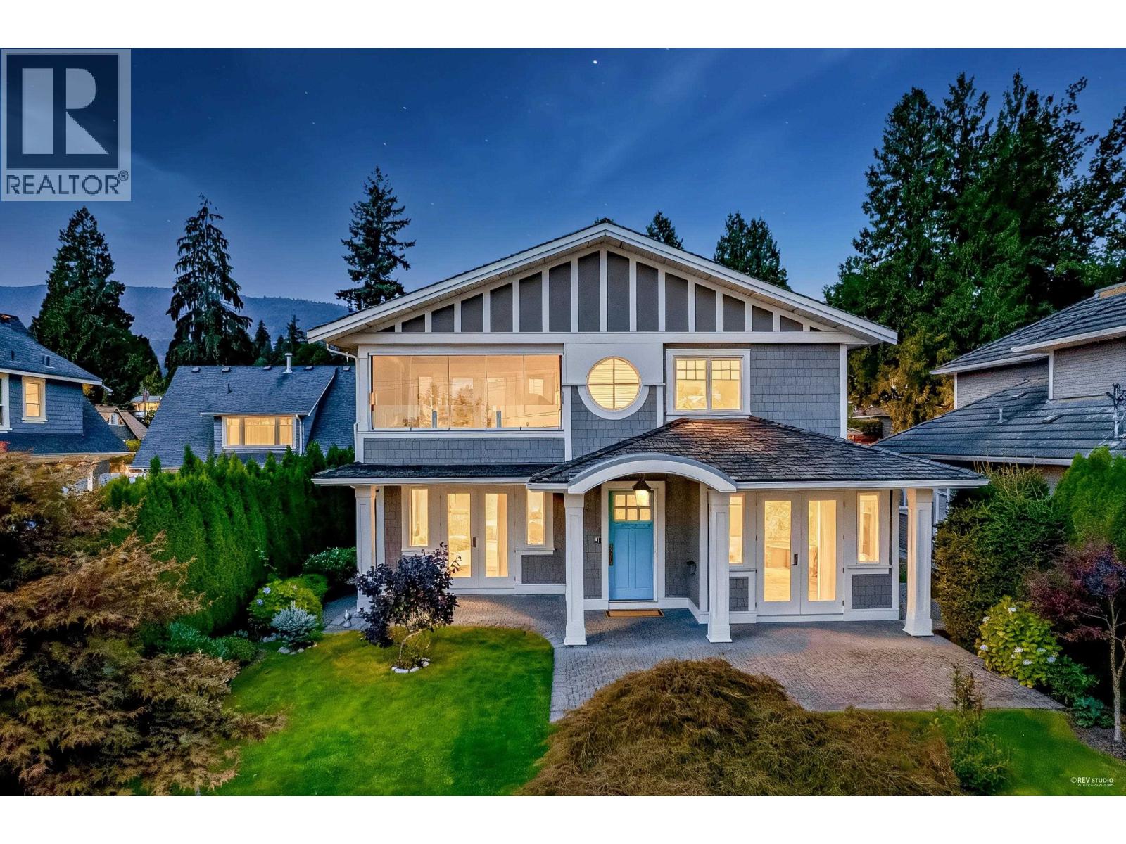 1287 Gordon Avenue, West Vancouver, British Columbia  V7T 1R1 - Photo 1 - R3049272