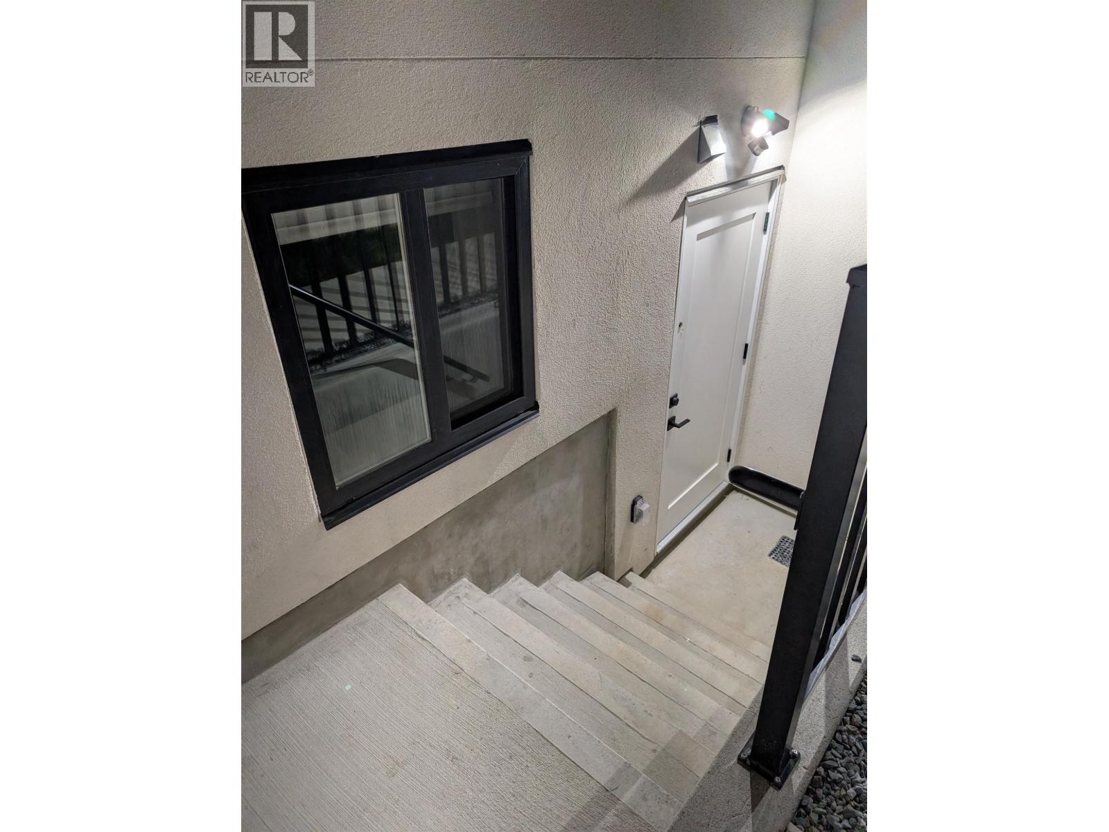 Basement-6536 Imperial Street Street, Burnaby, British Columbia  V5E 1M8 - Photo 2 - R3049321