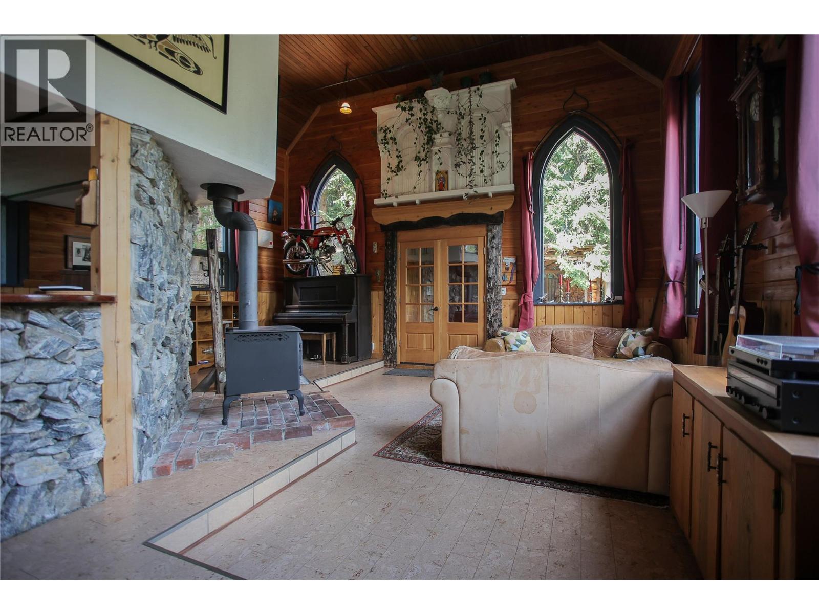 317 Fir Street, Ymir, British Columbia  V0G 2K0 - Photo 20 - 10363330