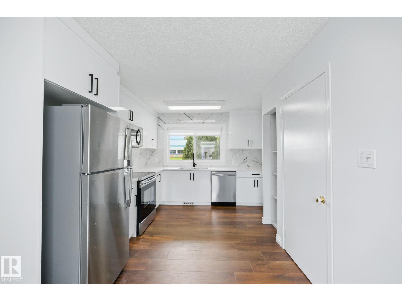 13316 136 Av Nw, Edmonton, Alberta  T5L 4B3 - Photo 11 - E4458205