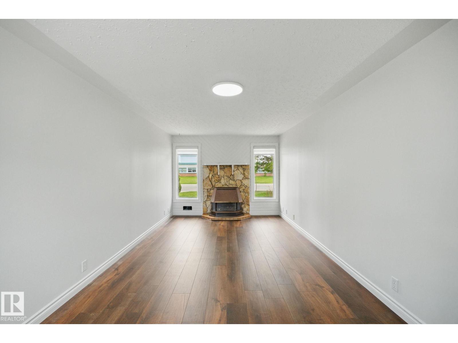 13316 136 Av Nw, Edmonton, Alberta  T5L 4B3 - Photo 15 - E4458205