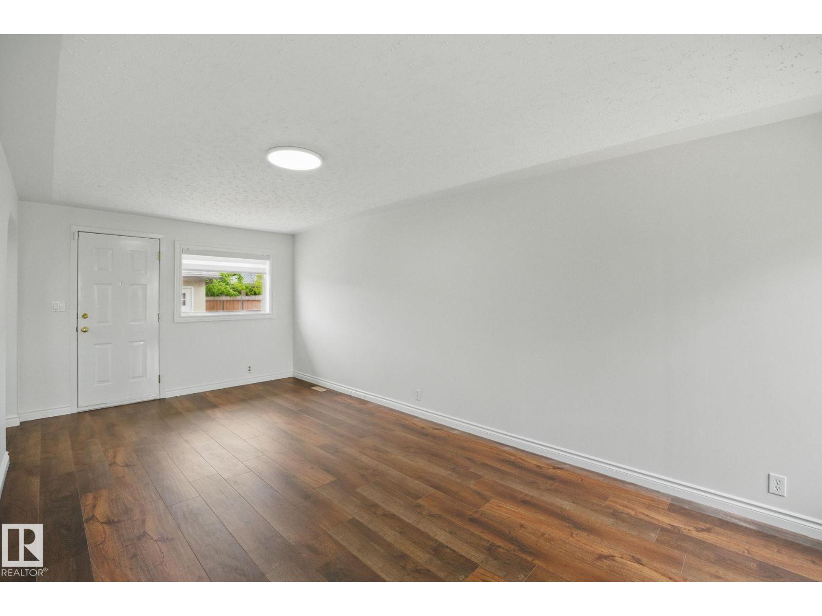 13316 136 Av Nw, Edmonton, Alberta  T5L 4B3 - Photo 16 - E4458205
