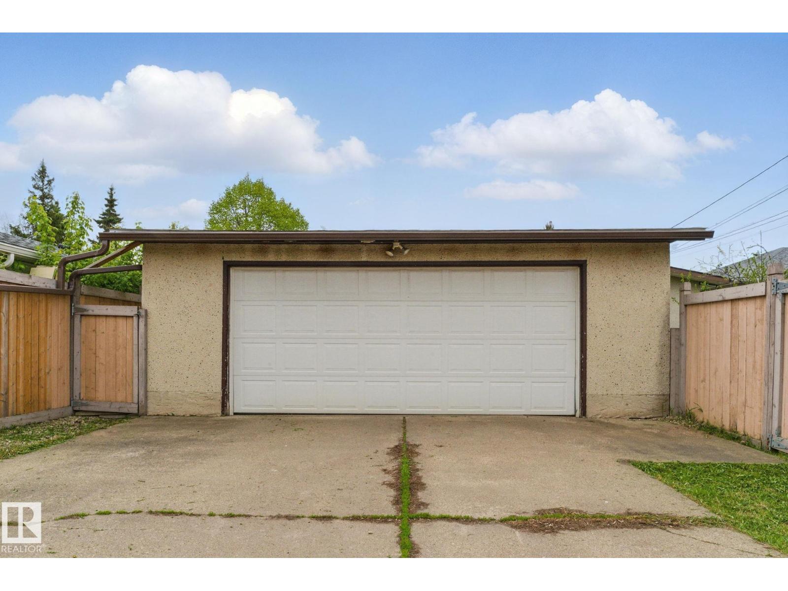 13316 136 Av Nw, Edmonton, Alberta  T5L 4B3 - Photo 32 - E4458205