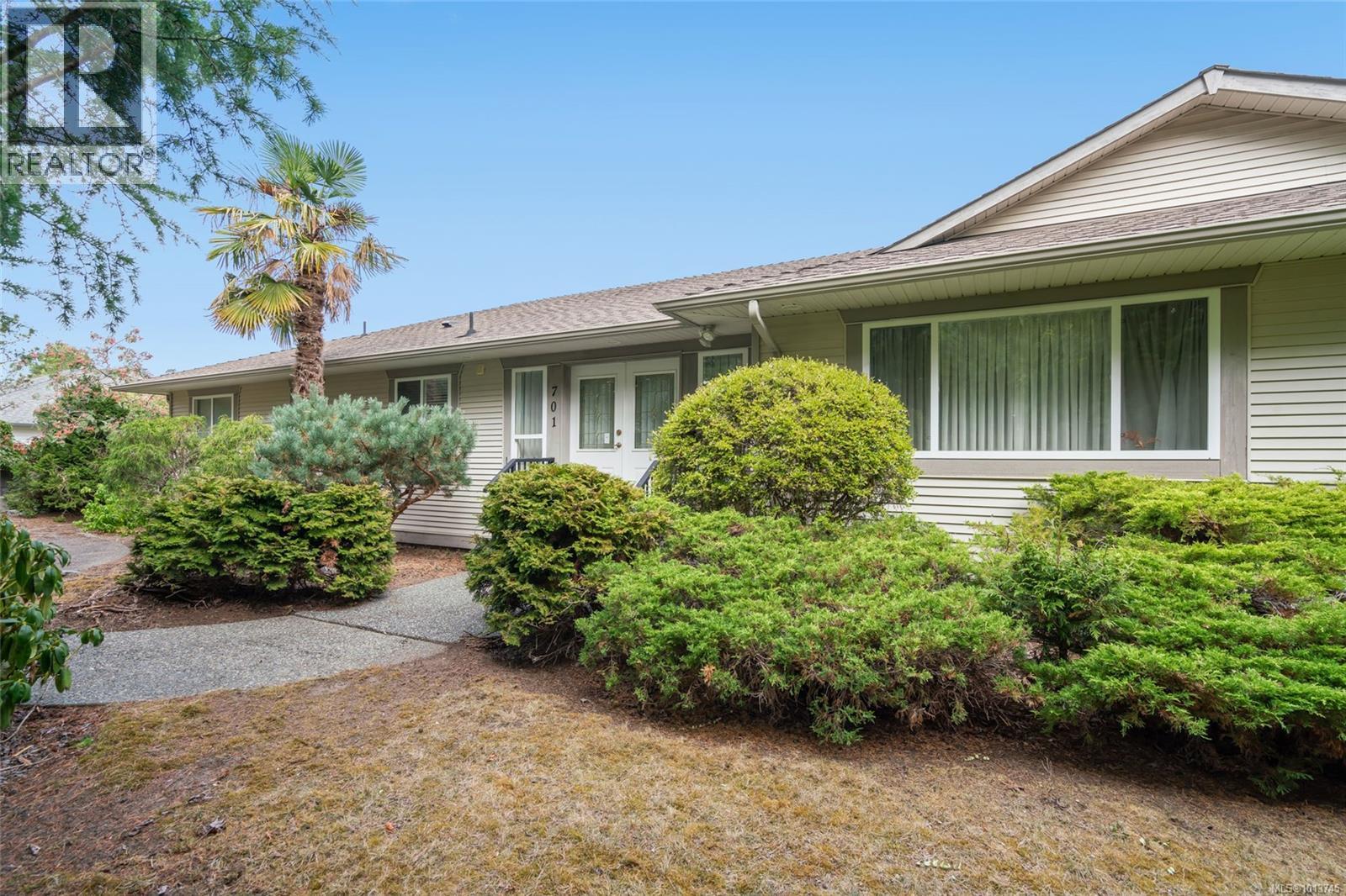 701 Humphrey Rd, Parksville, British Columbia  V9P 2V8 - Photo 1 - 1013745