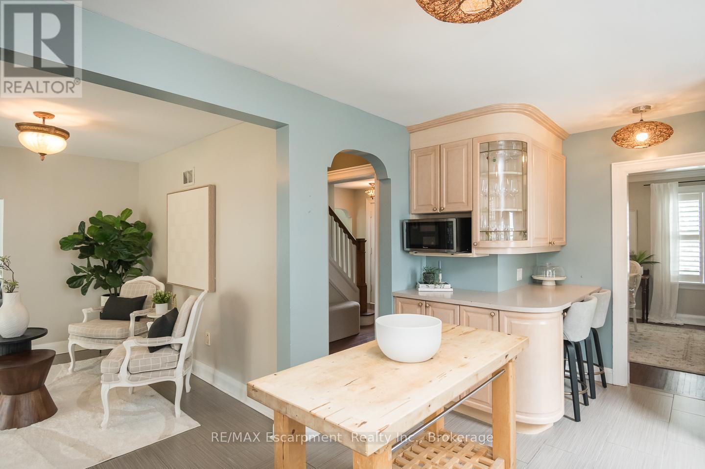 124 Lydia Avenue, Milton, Ontario  L9T 2H1 - Photo 17 - W12410799