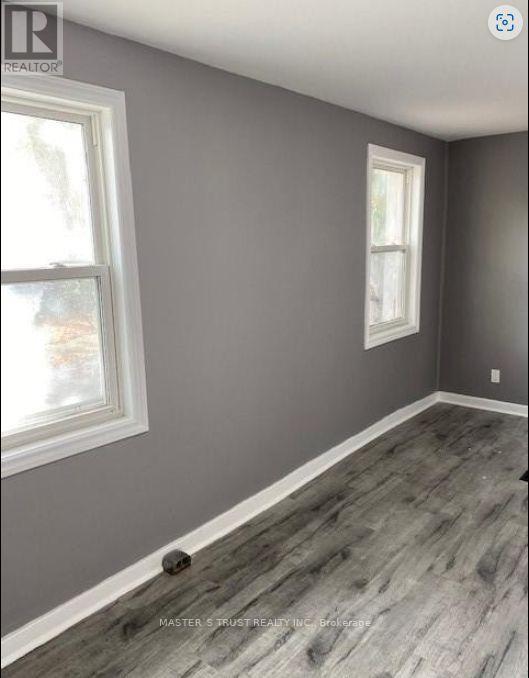 101 - 27 Front Street, Orillia, Ontario  L3V 4R6 - Photo 8 - S12410732