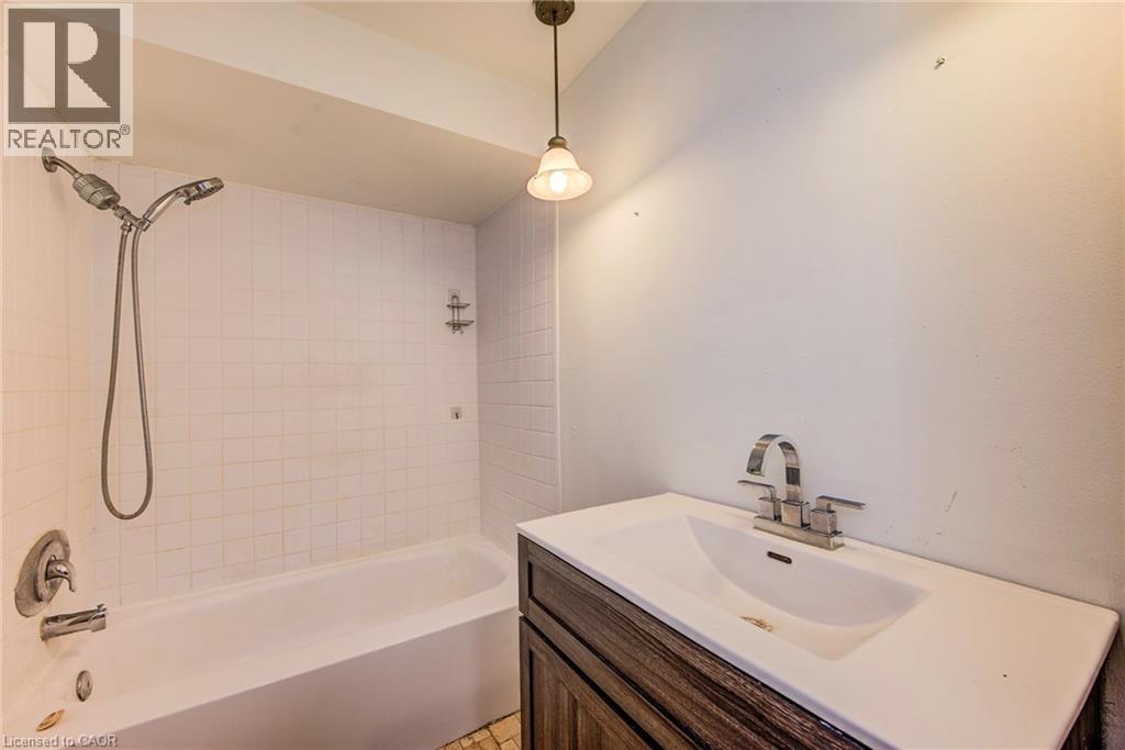 539 Willow Road Unit# 48, Guelph, Ontario  N1H 7G3 - Photo 20 - 40770796