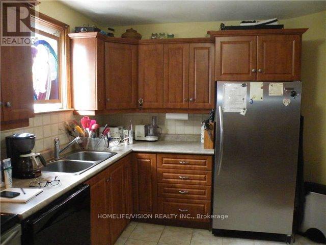 4986a Dundas Street W, Toronto, Ontario  M9A 1B7 - Photo 13 - W12410737