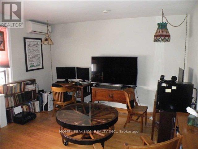 4986a Dundas Street W, Toronto, Ontario  M9A 1B7 - Photo 6 - W12410737